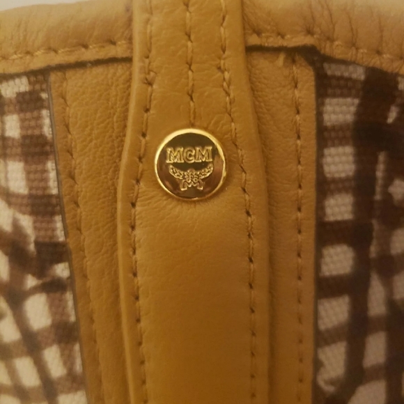 MCM Medium Liz Reversible Visetos Shopper - Picture 6 of 12